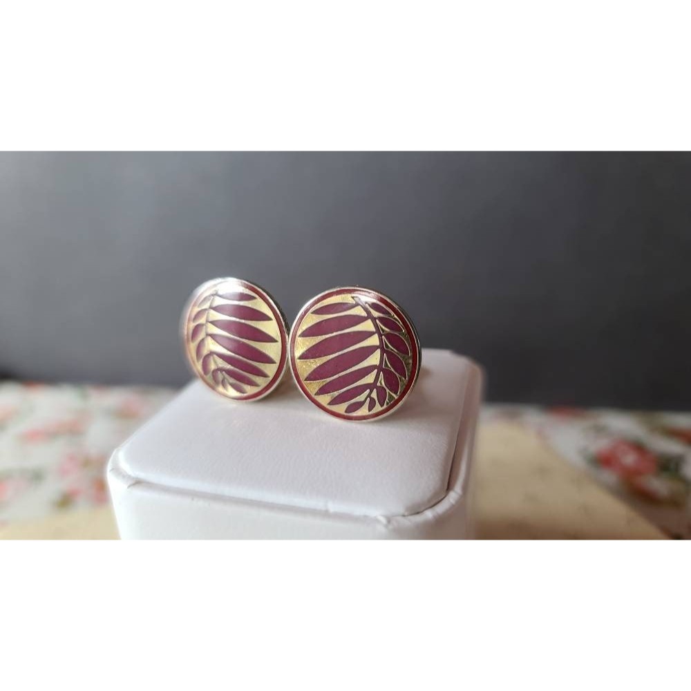 Isle Of The Sky Leaf Clip-on Earrings